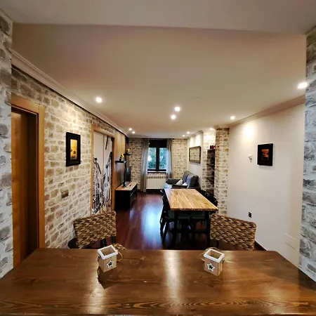 Apartment Con Terraza Al Puente